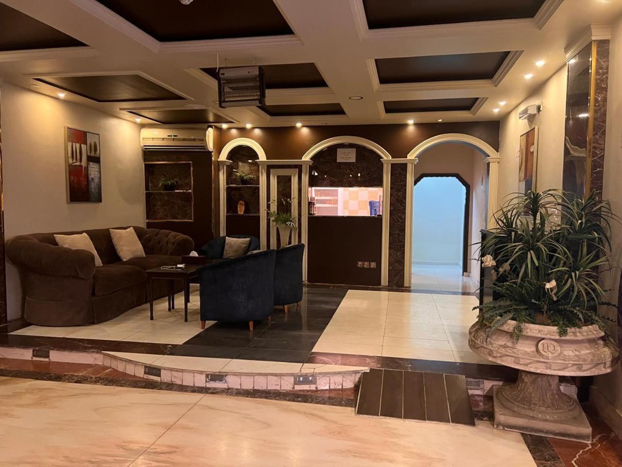 Al Fanar Al Alamaya 3- Hay'aa Malakeya entrance Yanbu Dış mekan fotoğraf